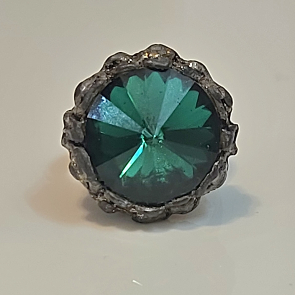 Vintage Modernist Emerald Green Glass Brutalist Statement Ring Adjustable